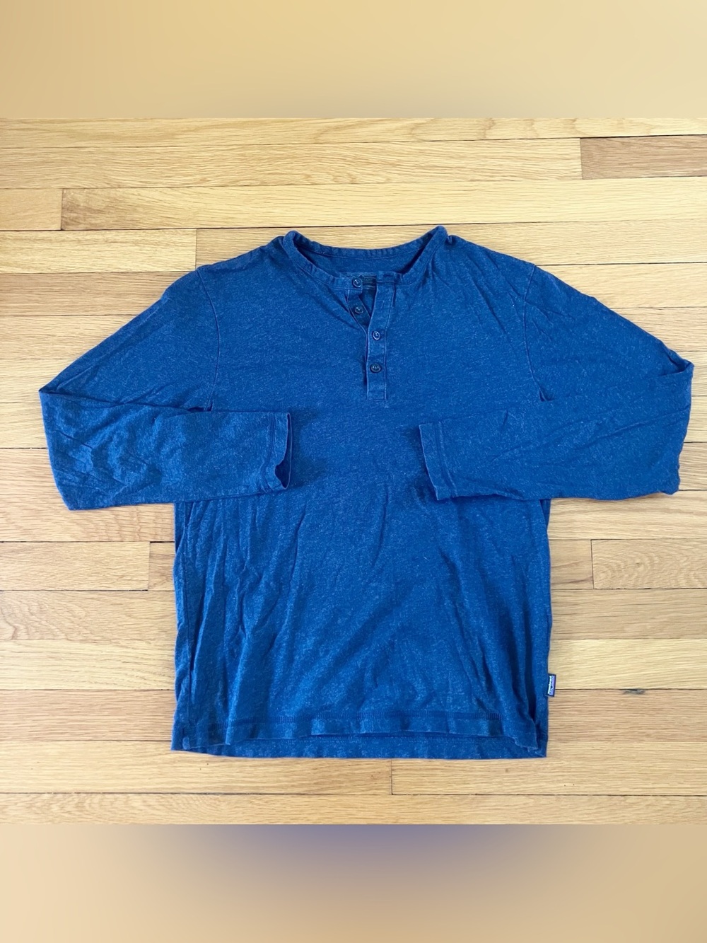 Patagonia Navy Blue Gorpcore Organic Cotton Long Sleeve Henley Tee T-Shirt Small